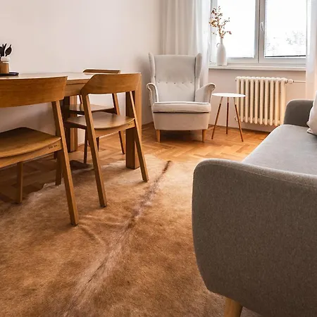 Apartamento Na Noc V Bohdanči